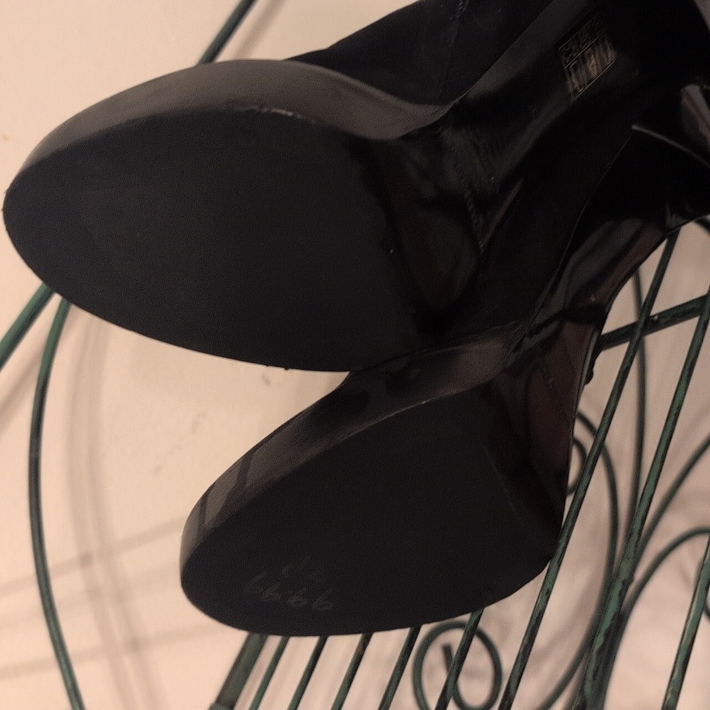 💙 BURBERRY SUEDE FRINGE BOOTS 💙 - Picture 5 of 9